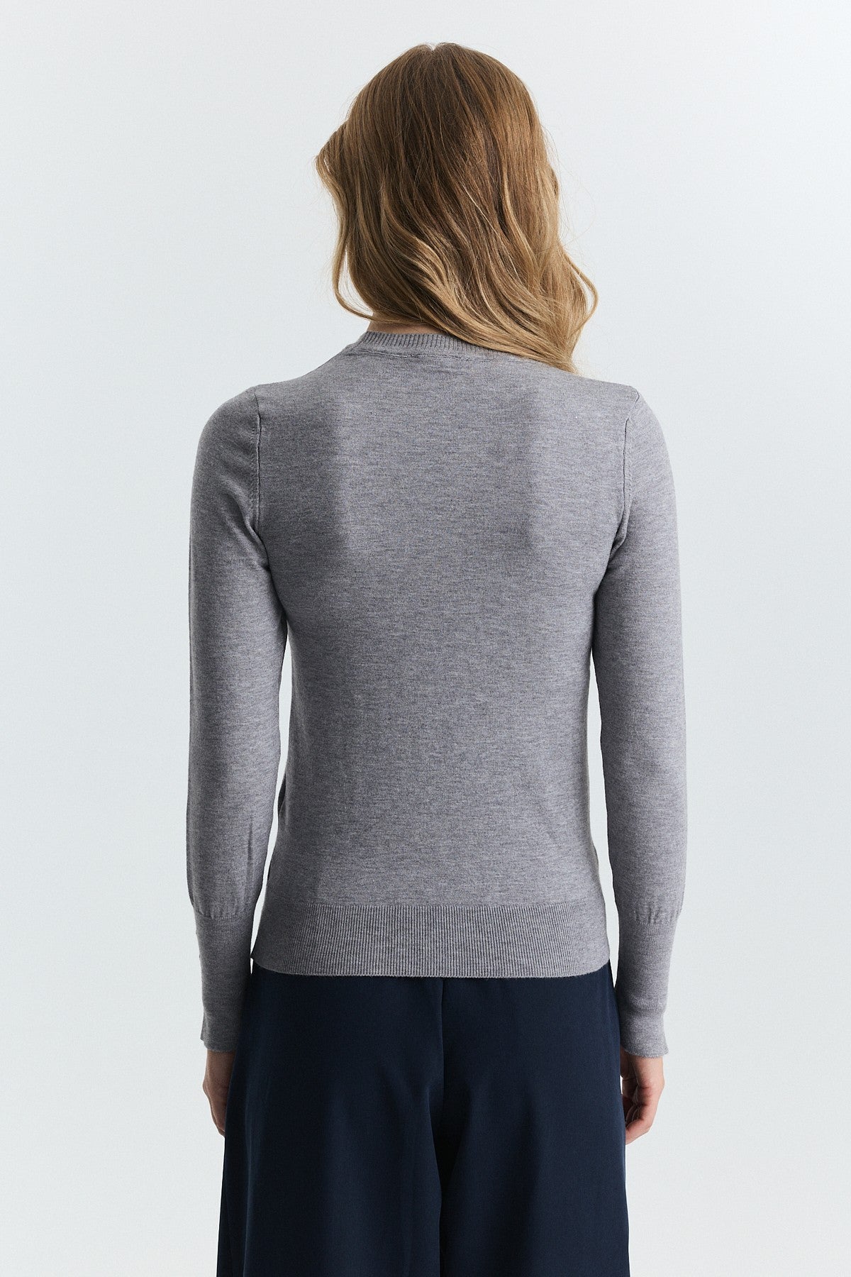 Basic Solid-Color Knit Sweater
