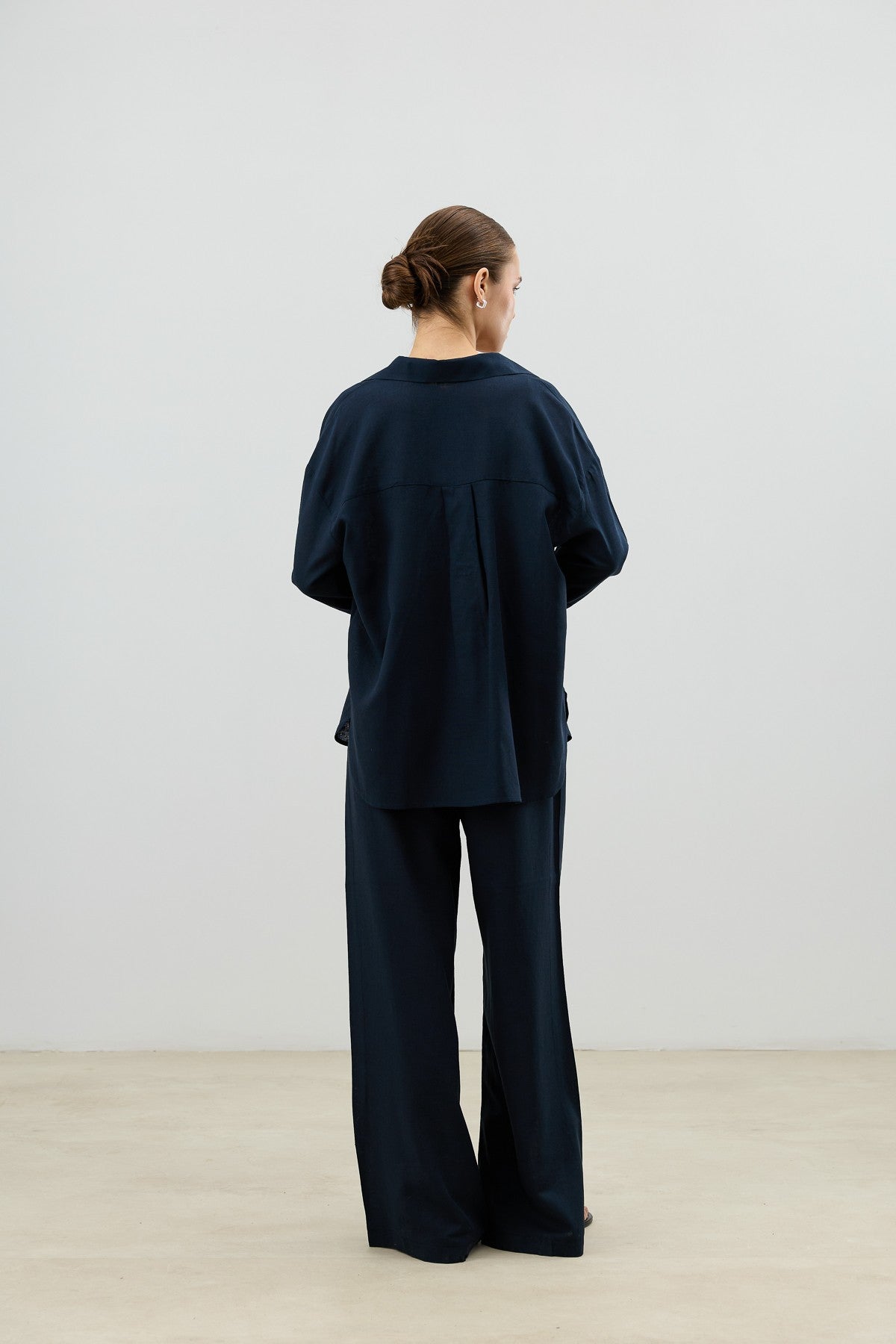 Antioch Linen-Blend Women's Shirt and Pants Set